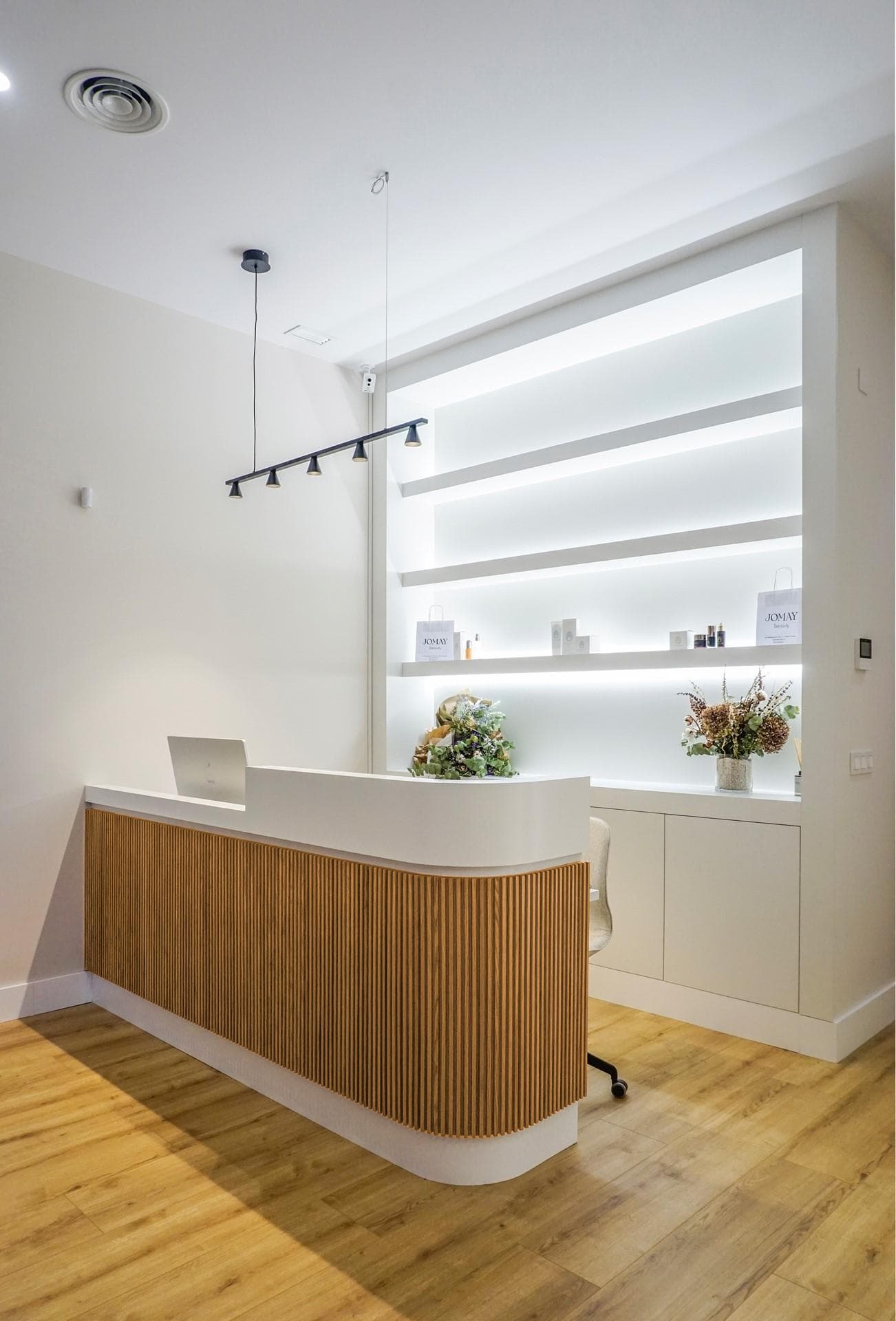 Instalaciones - Jomay Beauty